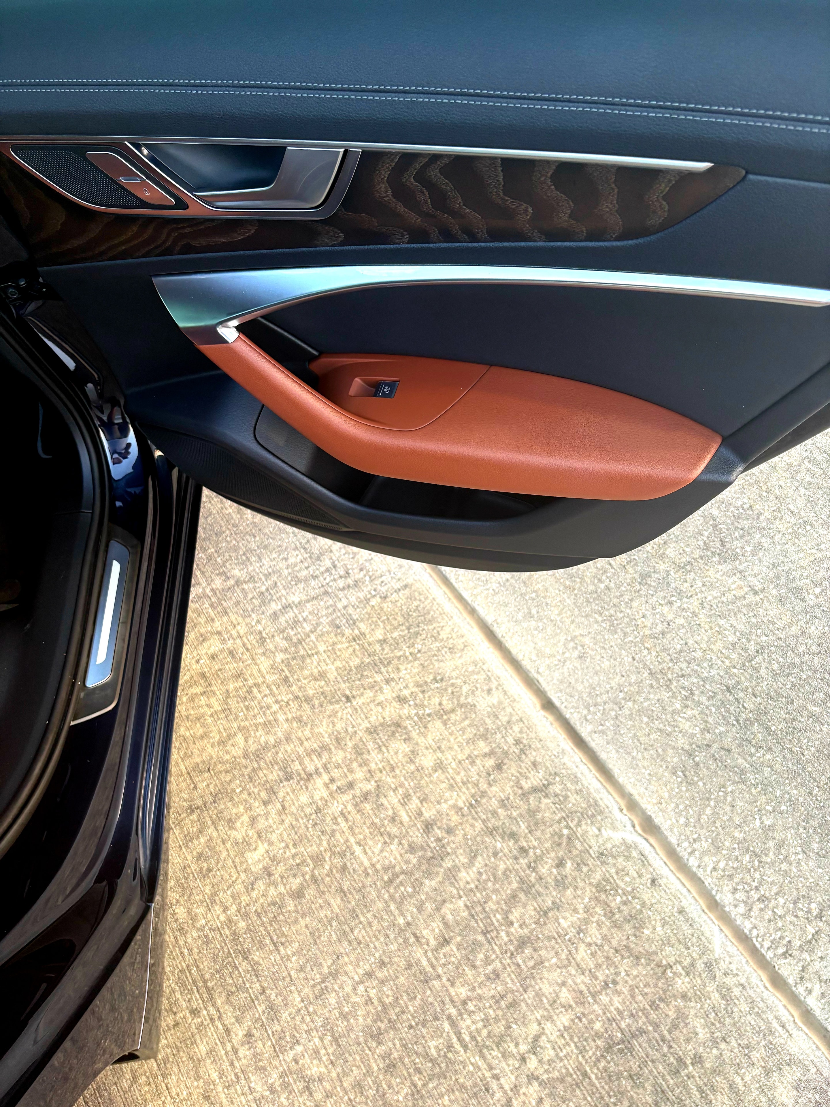 2019 Audi A6 — Okapi Brown door panel